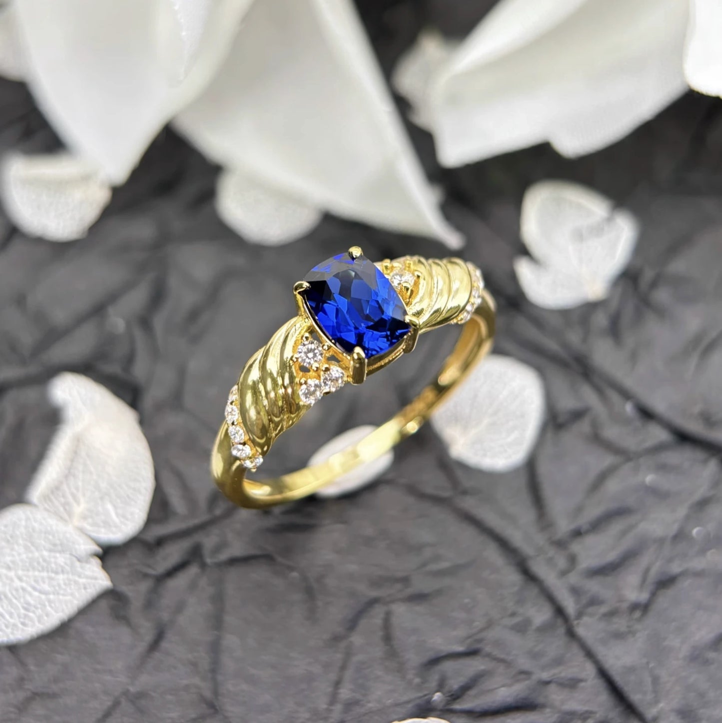 1.2ct Sapphire Ring -Twisted Style