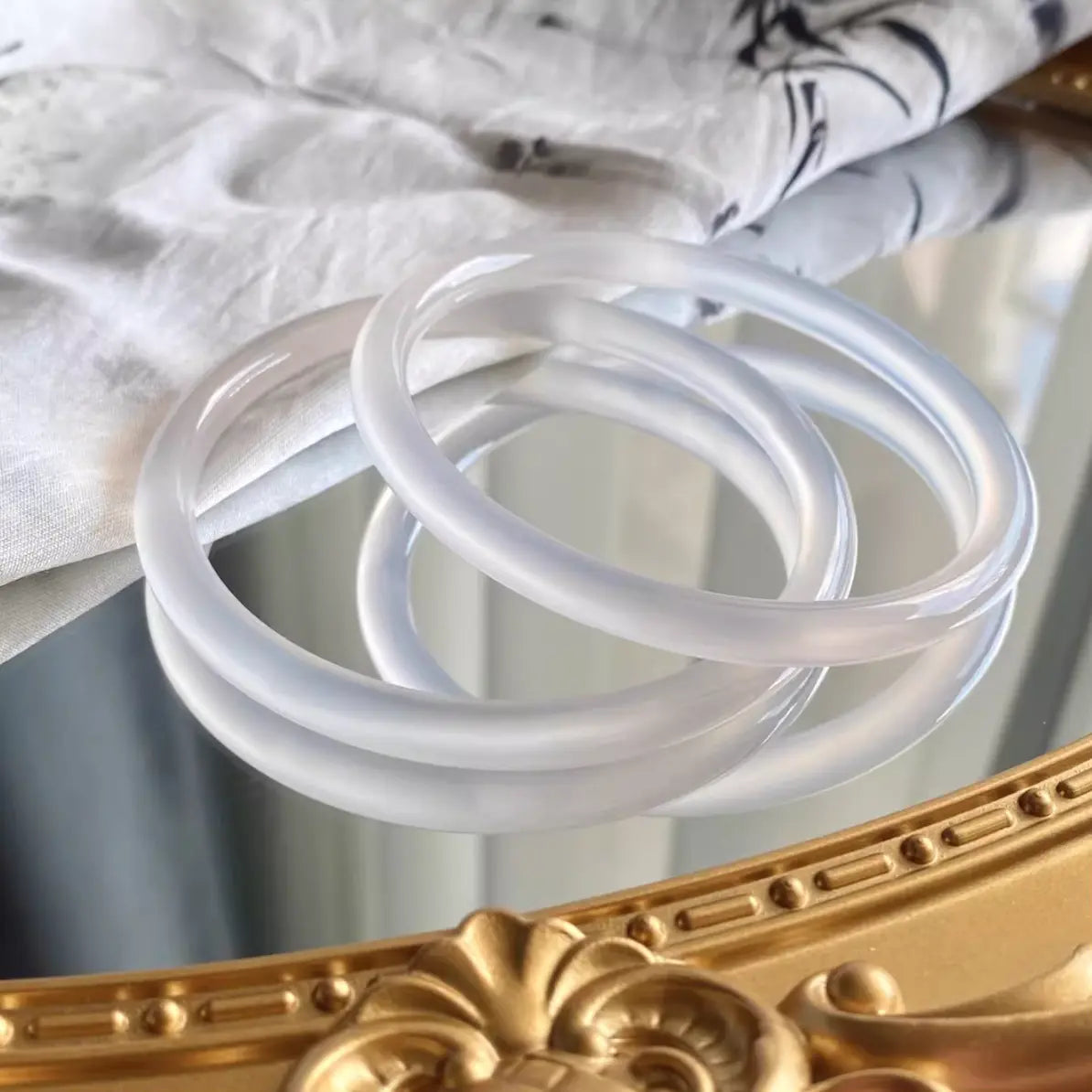 Natural Color Agate Jingle Bangle - Icy White Color