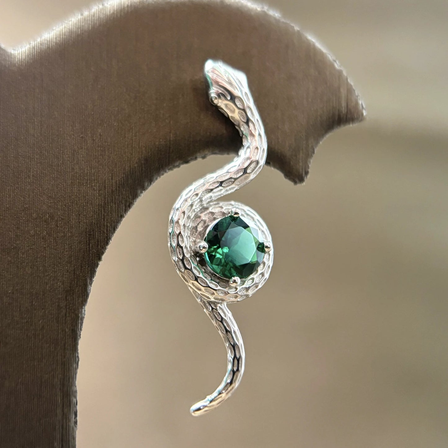 2ct Emerald Earring Studs - Snake style