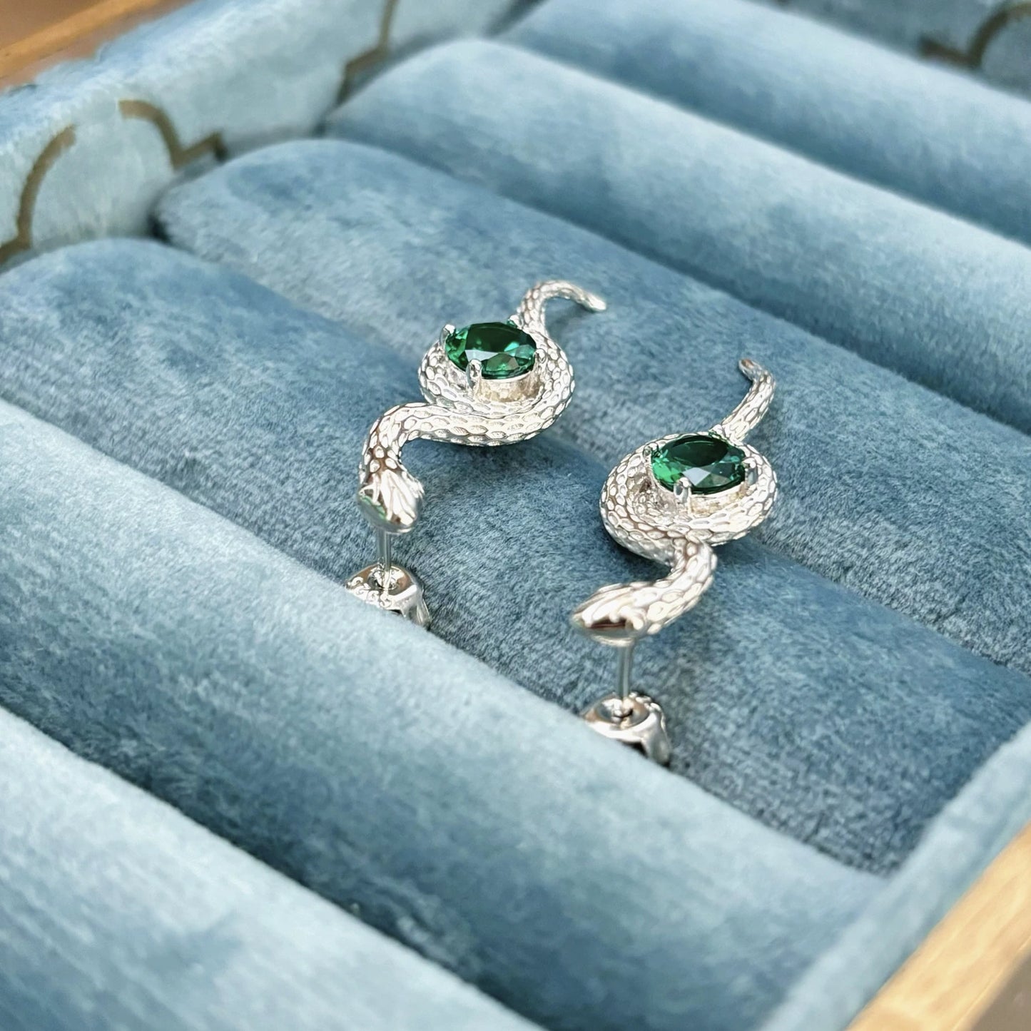2ct Emerald Earring Studs - Snake style