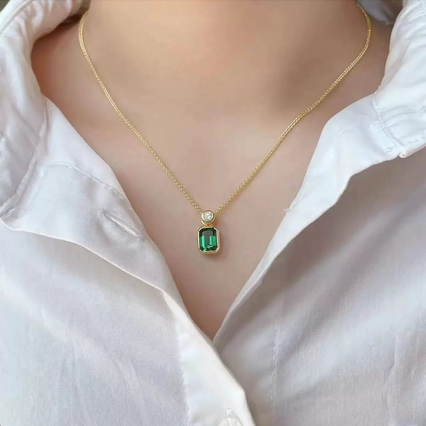 1.3 carat Emerald square necklace
