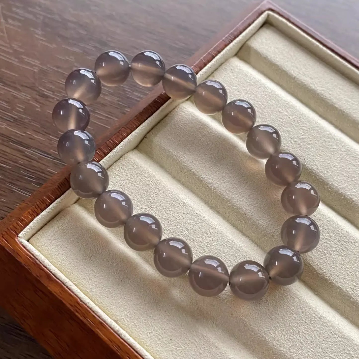 10mm High Icy Gray Agate Beads Bracelet