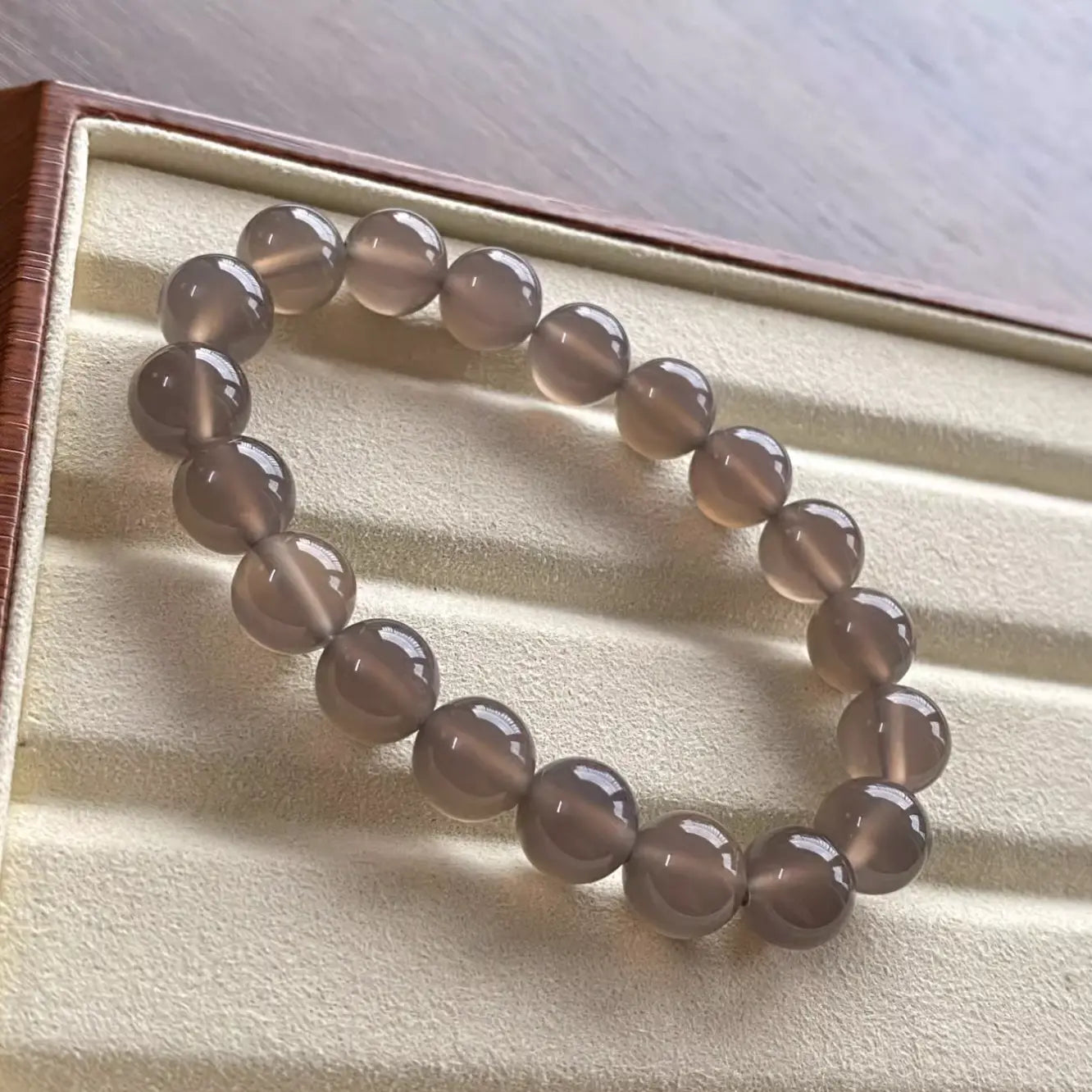 10mm High Icy Gray Agate Beads Bracelet