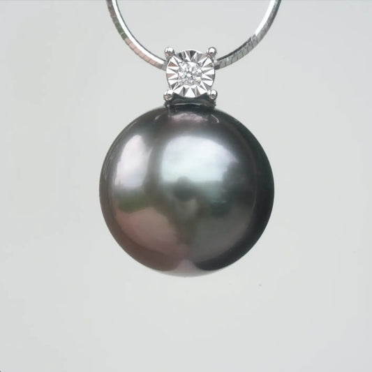 11mm Tahiti Pearl Pendant with White Gold and Diamond
