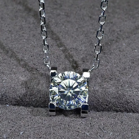 [Customized] 1ct Round Diamond with Square Base Necklace
