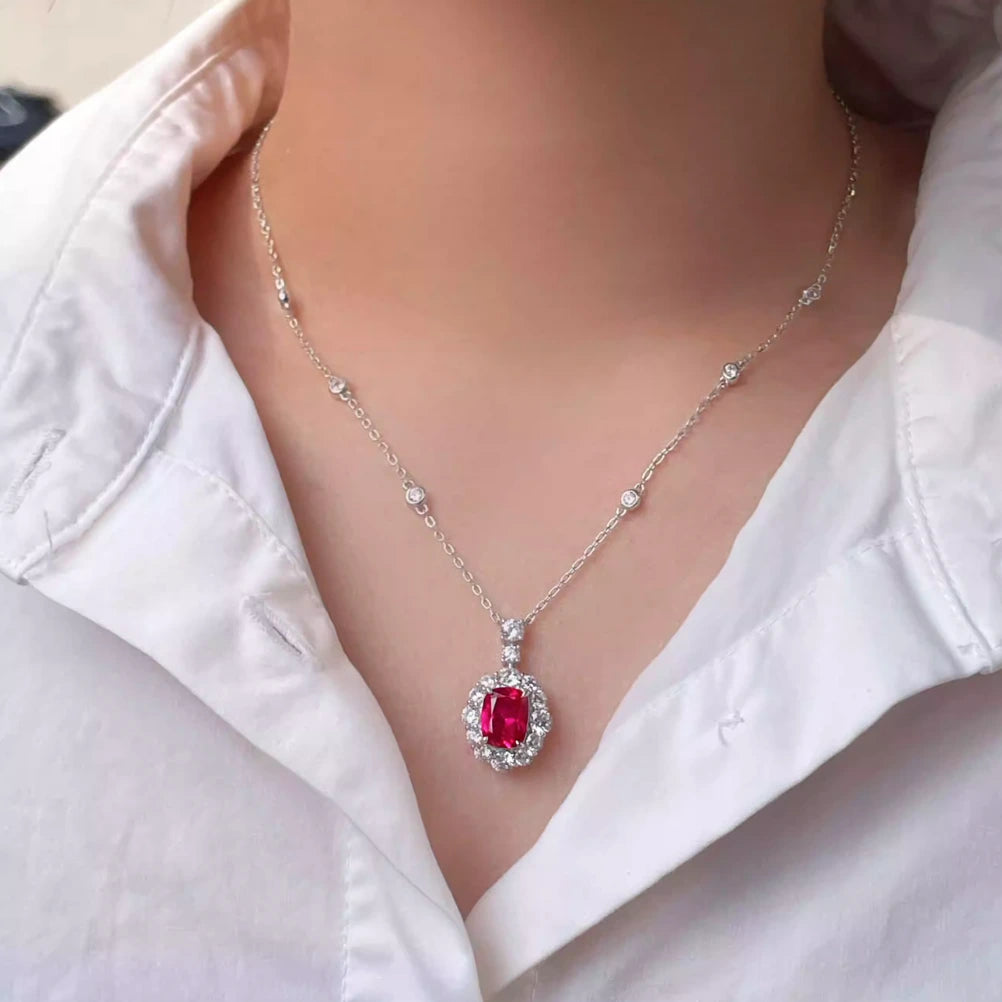 2.5ct Luxury Ruby Necklace