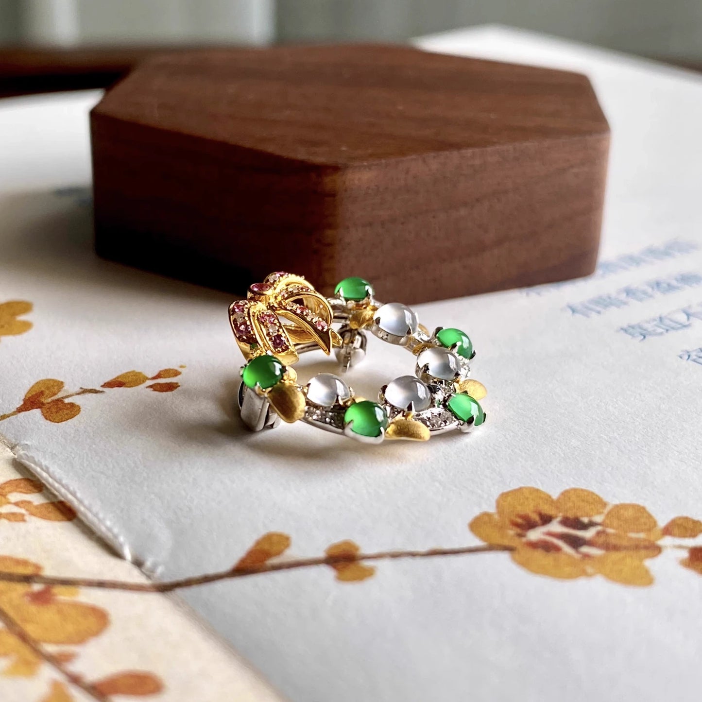 [Pre-order] Natural Jadeite Christmas Wreath Pendant with Diamond and Ruby- Green and White